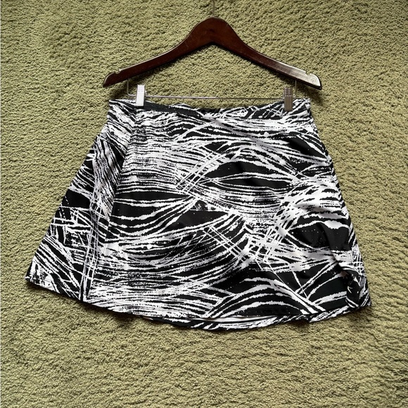 Slazenger Monochrome Patterned Garment - Picture 1 of 6